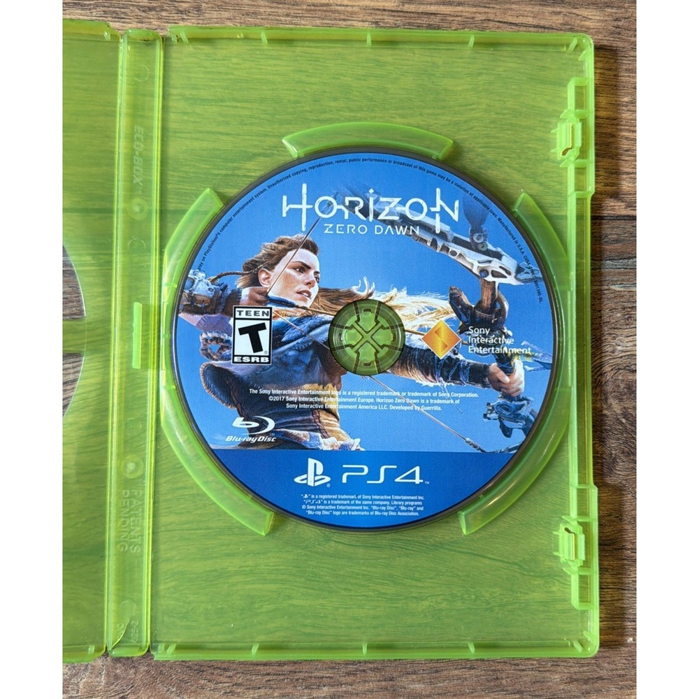 Horizon Zero Dawn Sony‎ PlayStation 4 - Used (No booklet or case)